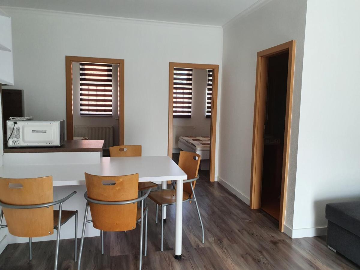 Maja Apartmanhaz Балатонлеле Екстериор снимка